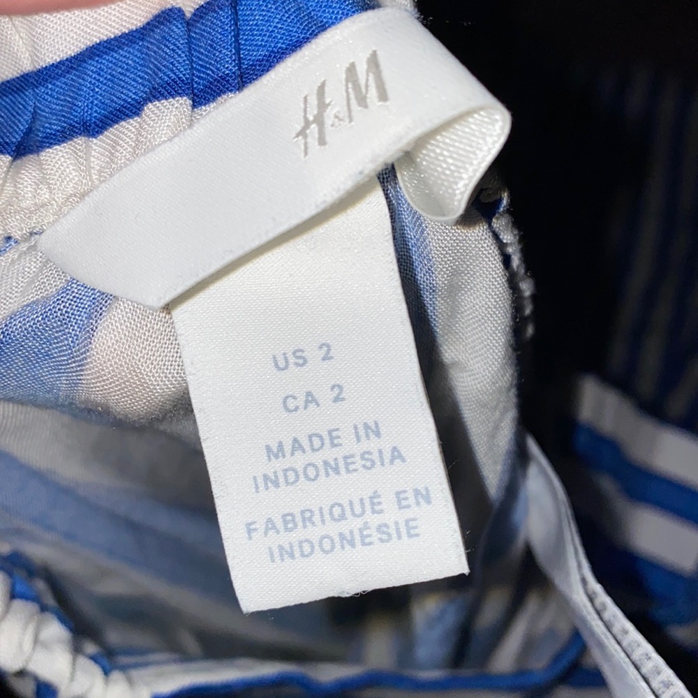 *3 for $25*👗H&M Blue Striped Flowy Pants - Picture 3 of 9
